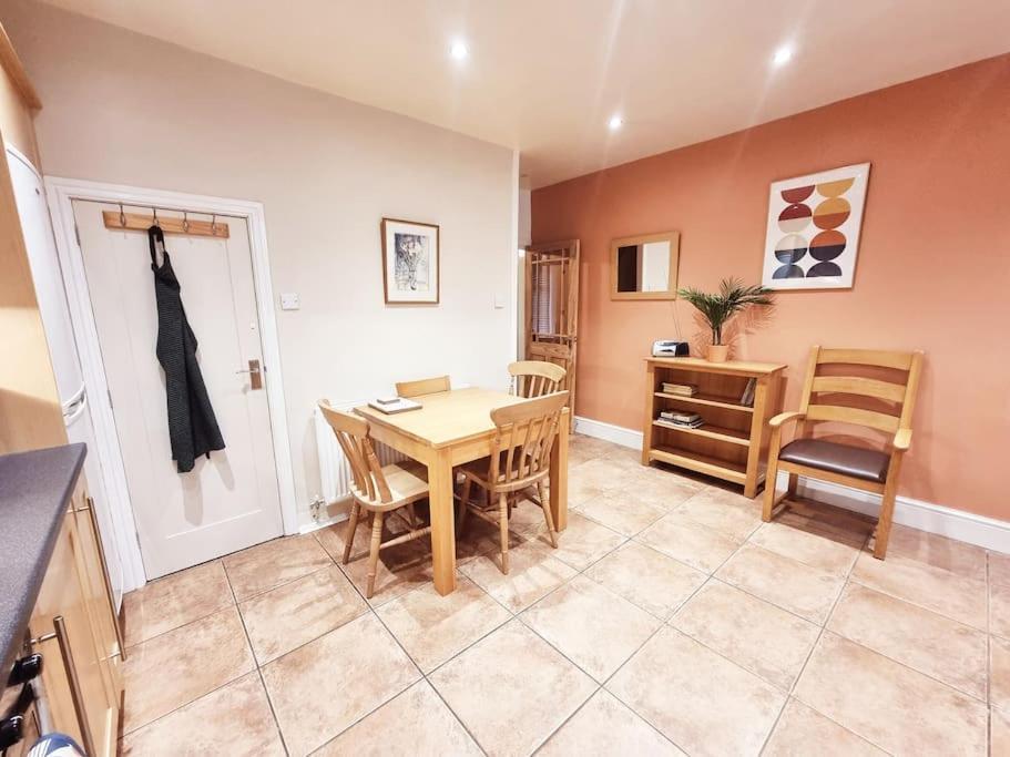 Centre Terraced Gem Holiday home